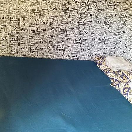 Two Rooms Cabin House ブカレスト エクステリア 写真